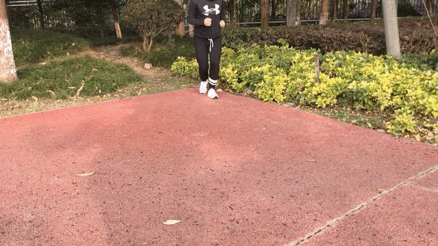 487a551eb89979f82a2cf2a.gif